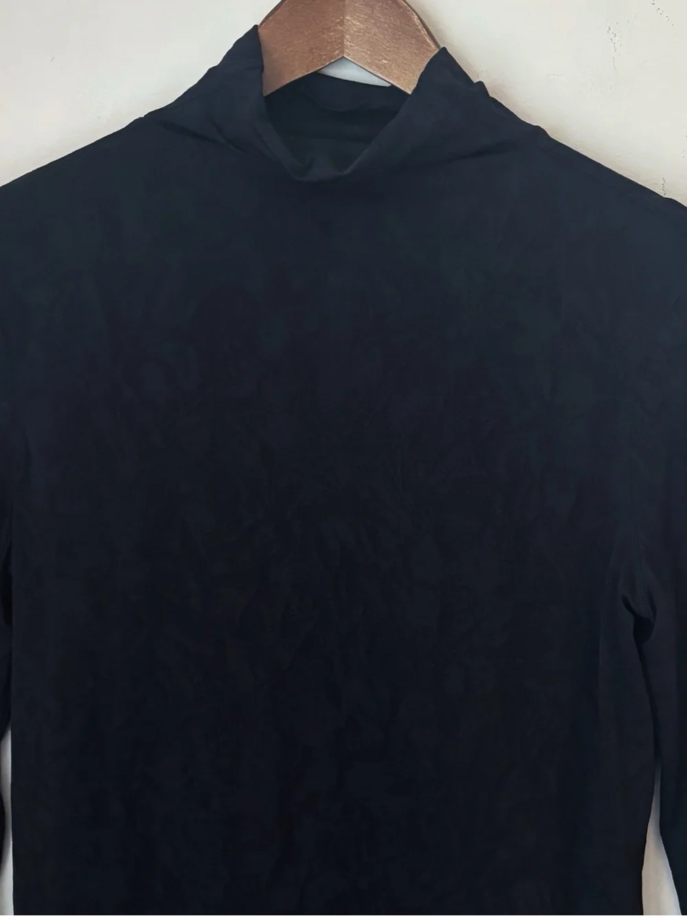 Lululemon Black All Aligned Mock Neck Long Sleeve Shirt Sz 10